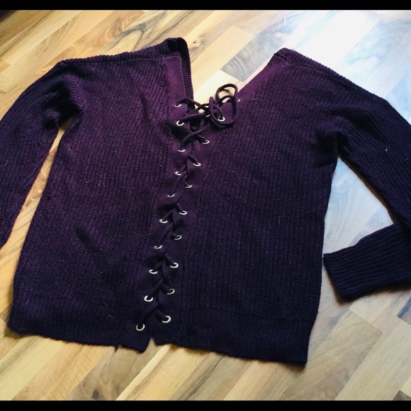 Ladies Purple Sweater - Picture 2 of 2